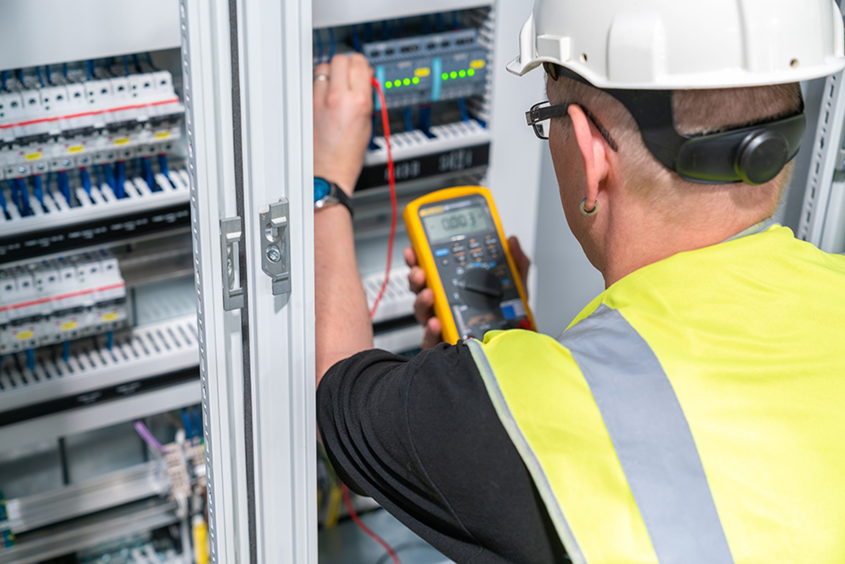Elektroanlagen-Kontrolle bei Elektrotechnik Grimm GmbH in Satteldorf